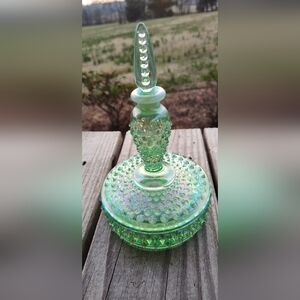 Fenton Willow Green Opalescent Iridized Boxtel.